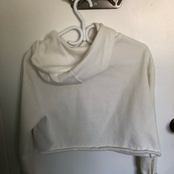 🦋WHITE CROPPED HOODIE🦋 - Picture 2 of 2